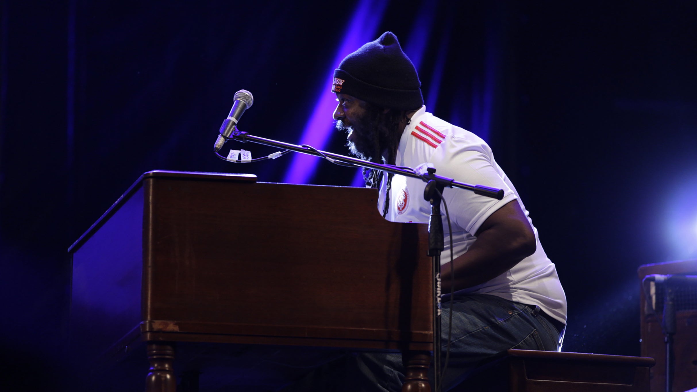Delvon Lamarr Organ Trio: Soulful Grooves Light Up Manchester!