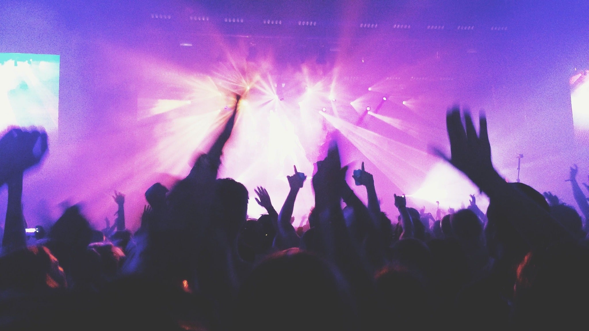 When In Rome UK: Britpop Nostalgia at Manchester's Iconic Deaf Institute