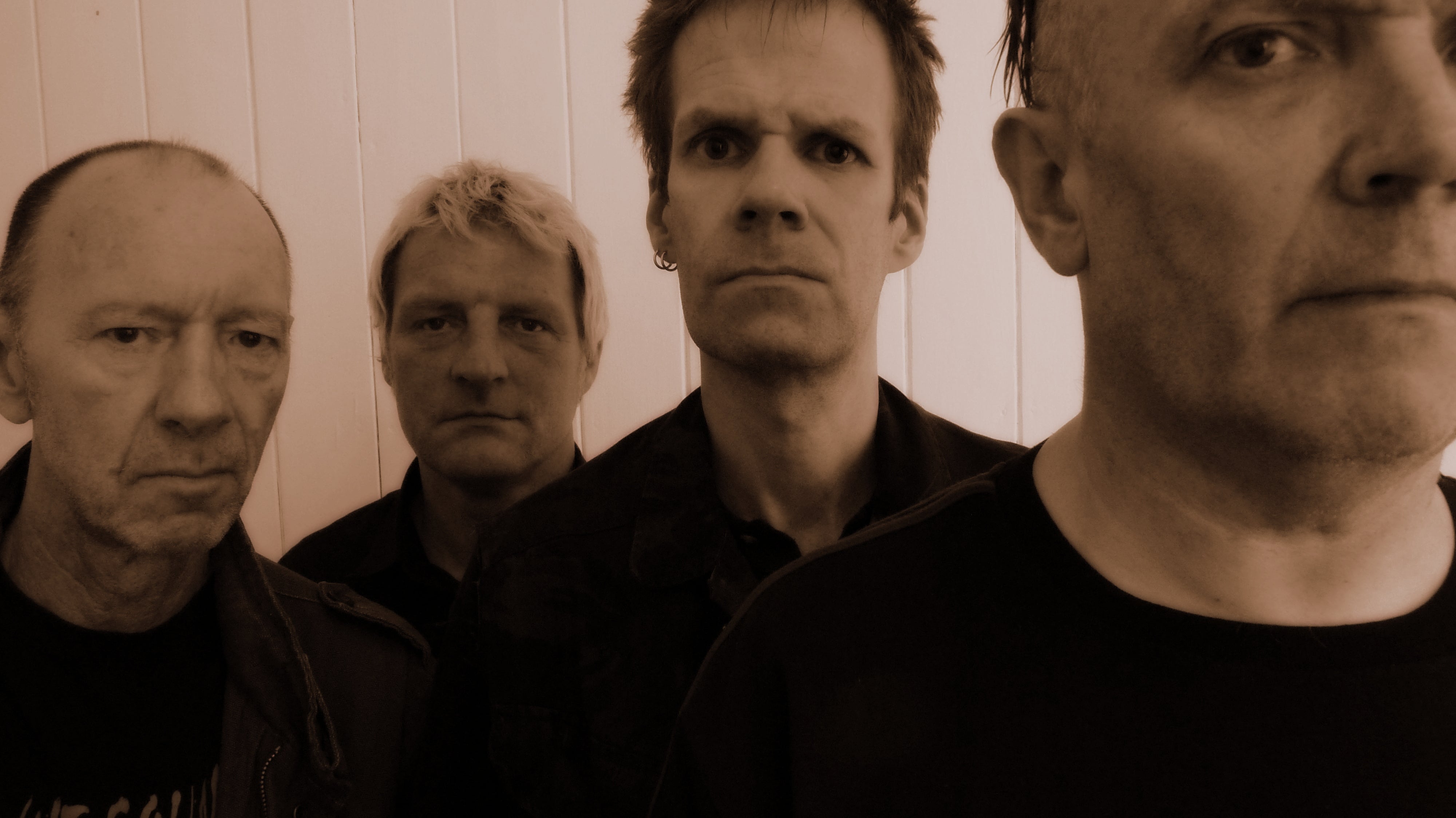Sham 69 Roars into Southampton 1865: A Punk Rock Riot!