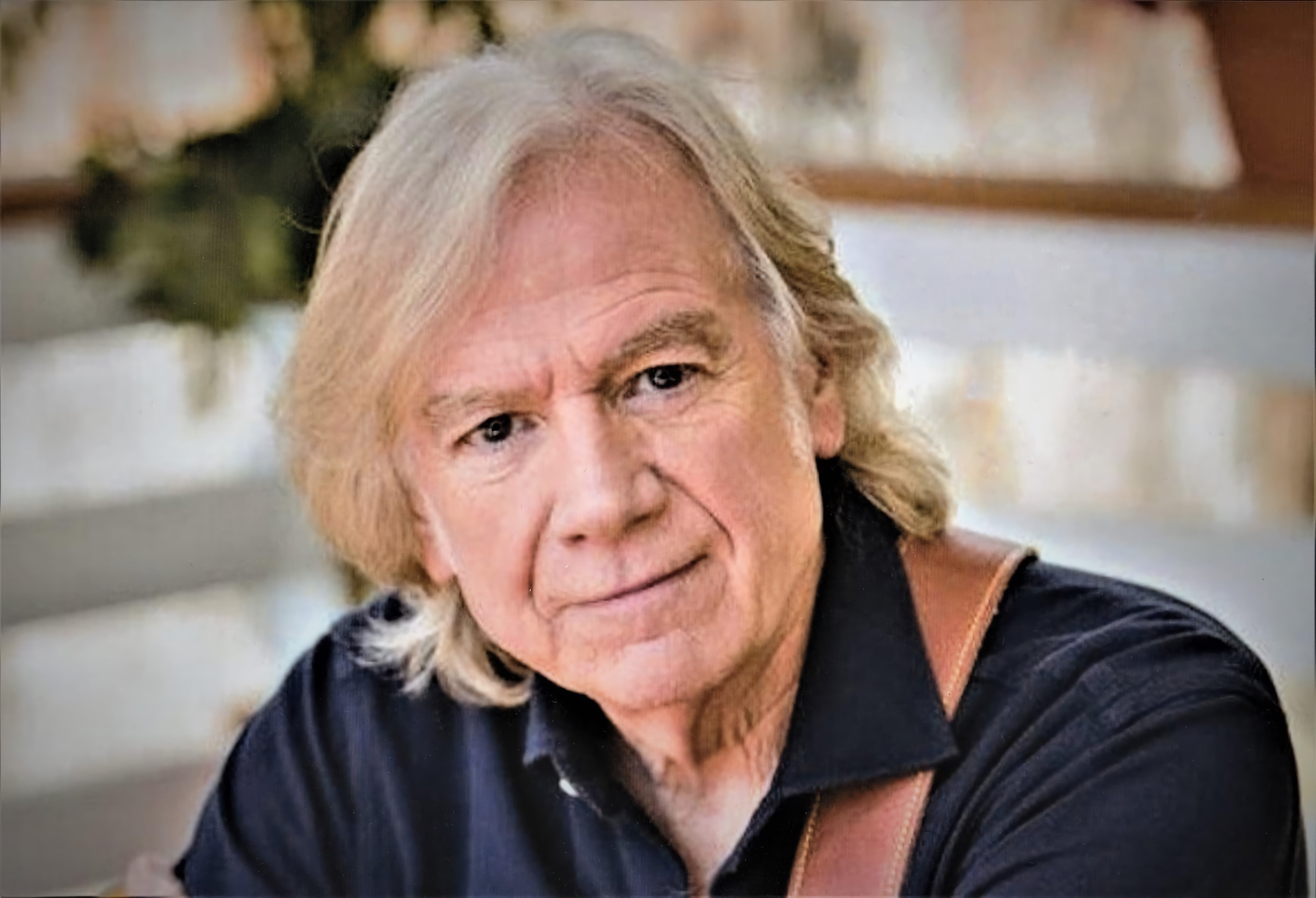 Justin Hayward's Forever Autumn Echoes in Cardiff!