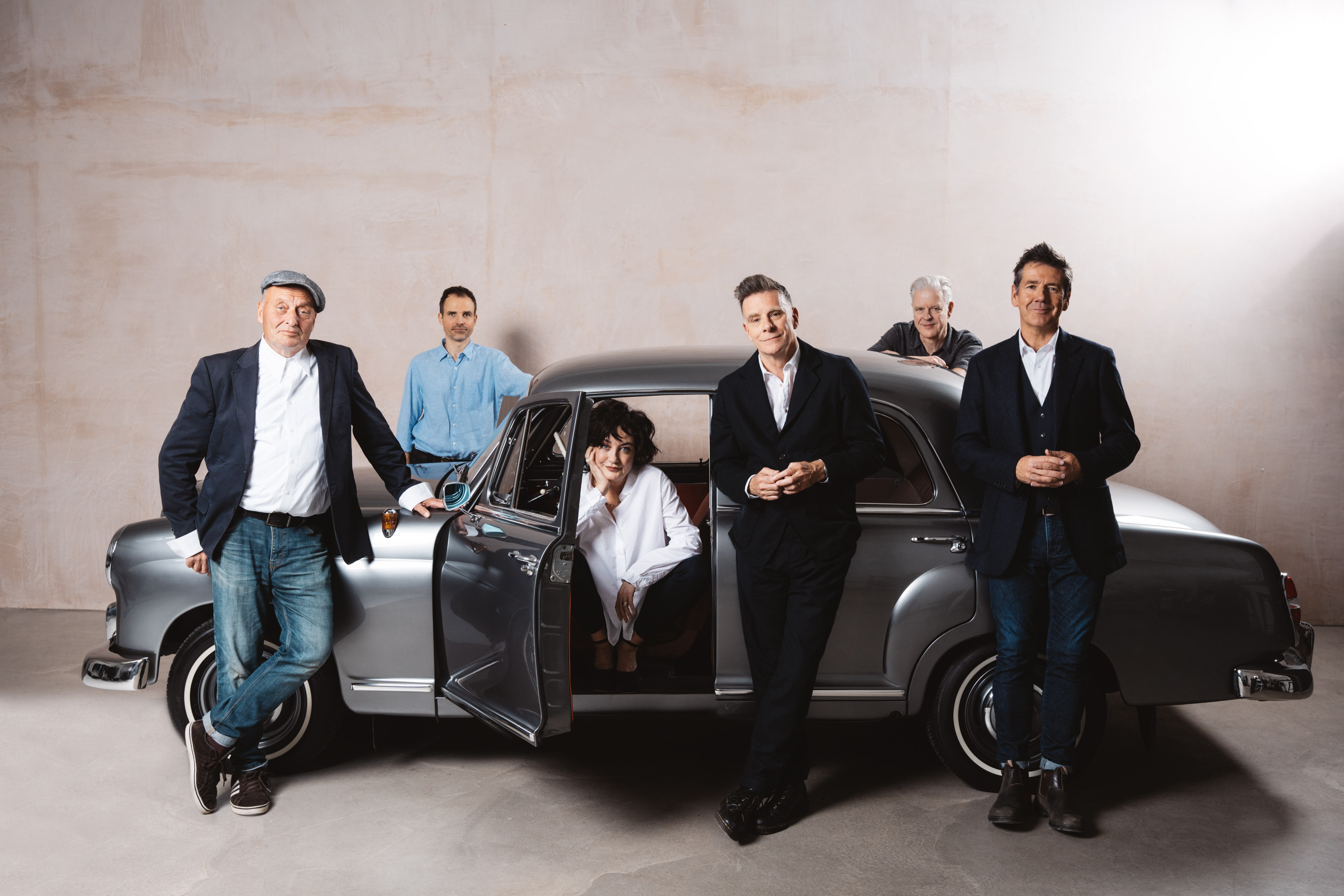 Deacon Blue's Great Western Road Trip: A Night of Timeless Anthems in Birmingham