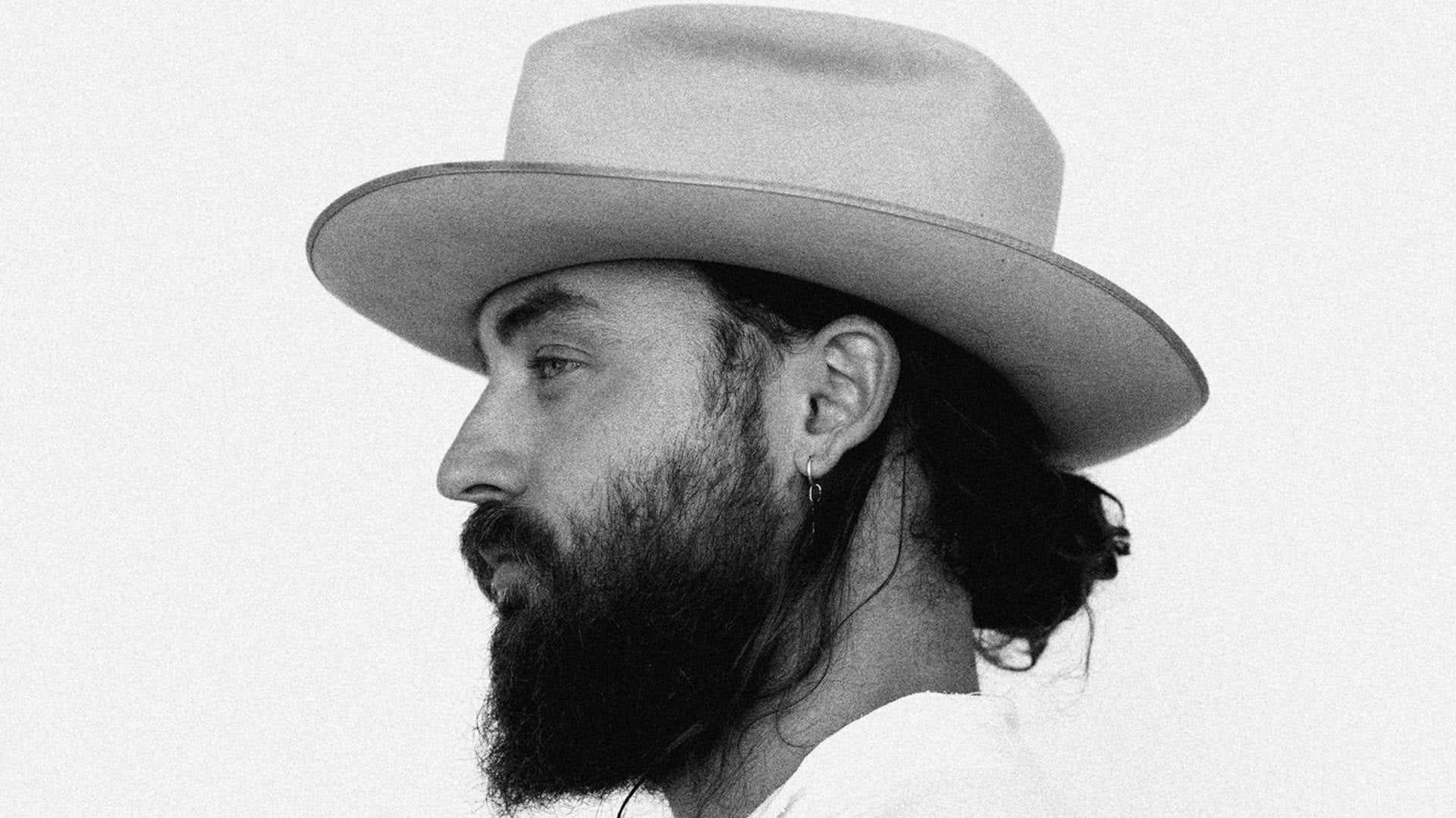 RY X Utrecht: Intimate Melodies at TivoliVredenburg!