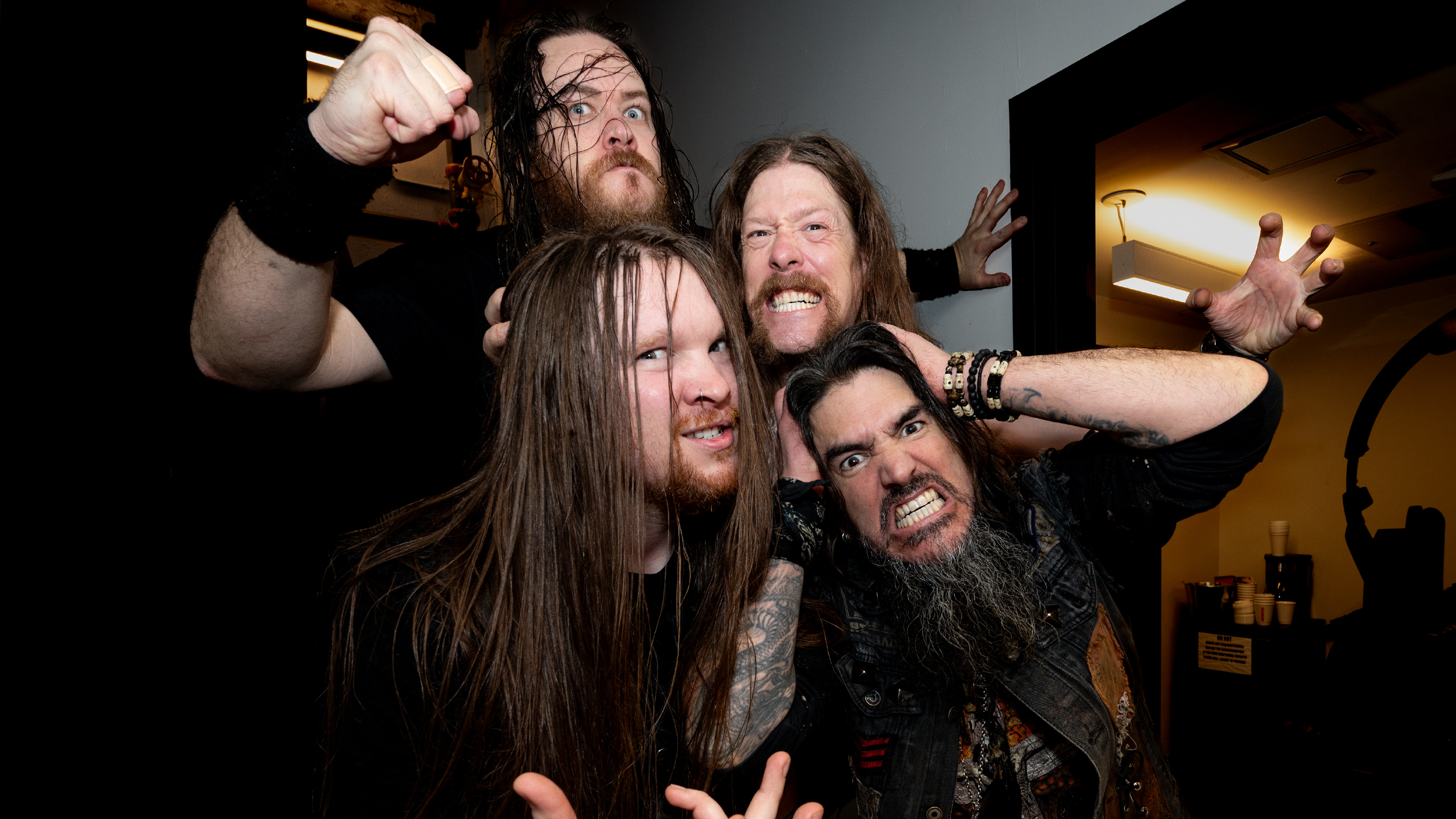 Machine Head Annihilates Arnhem: A Night of Headbanging Fury!