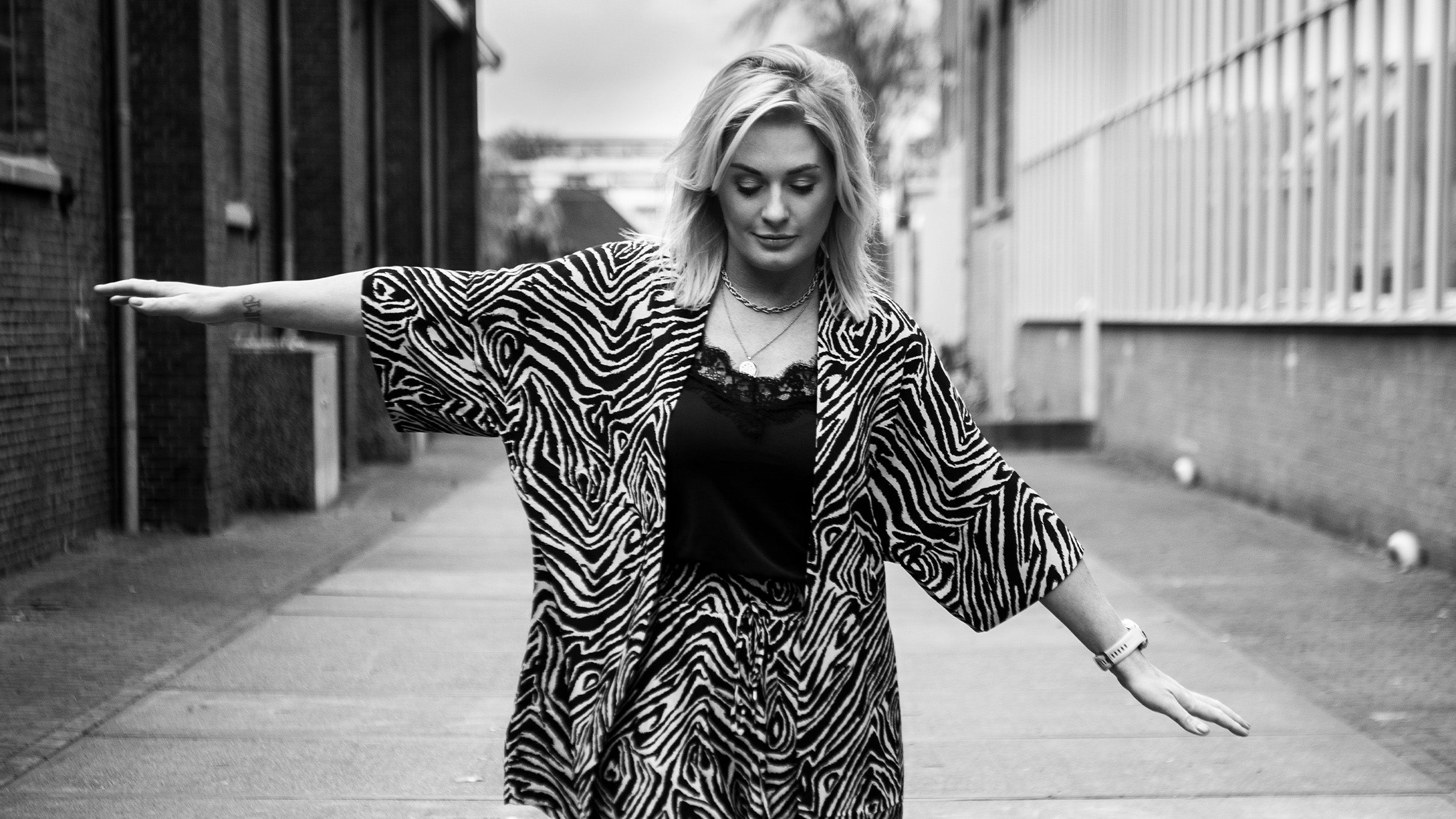 Miss Montreal: A Night of Dutch Pop-Rock at Theater Heerlen!