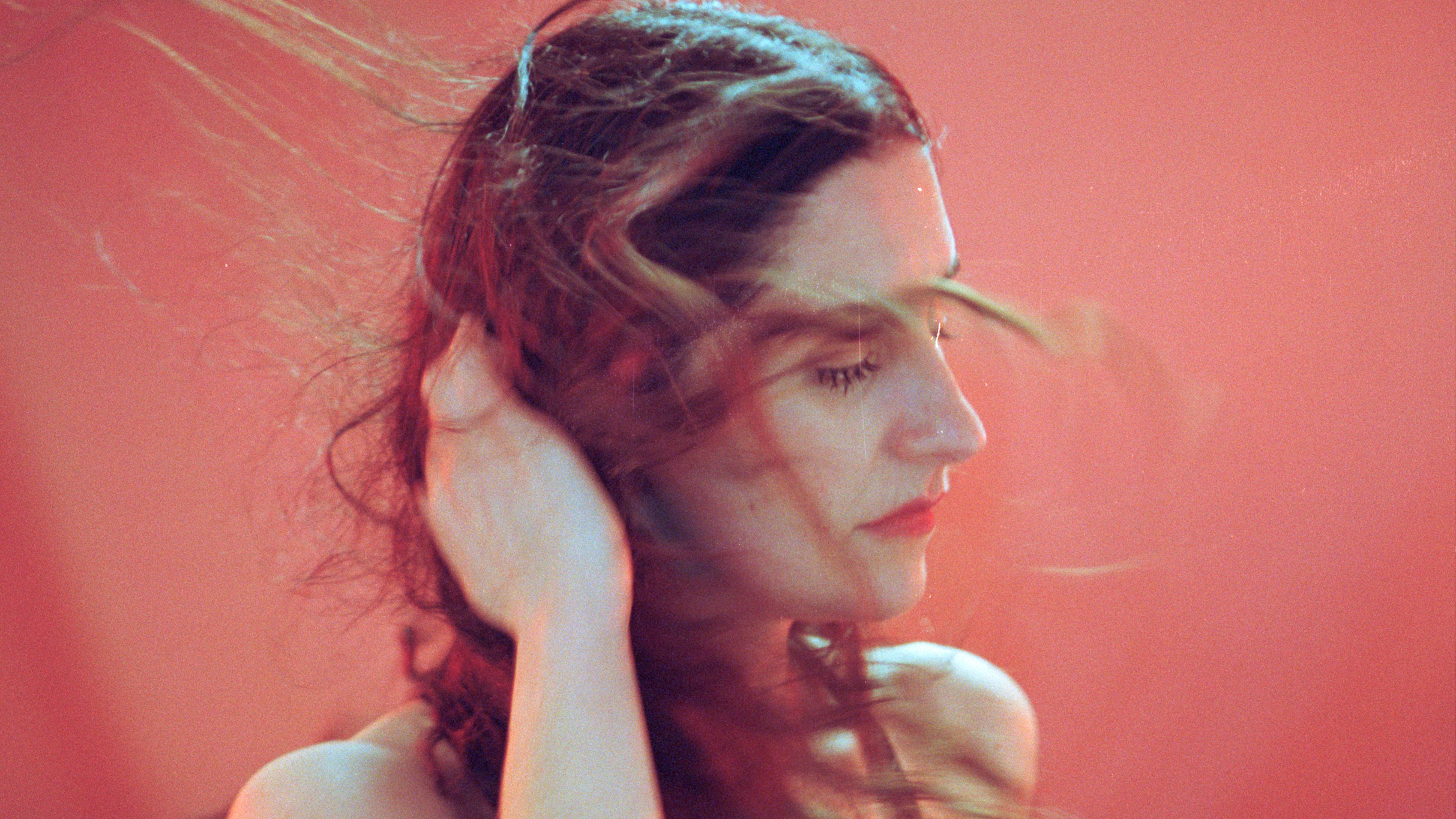 Eefje de Visser: Electrifying Melodies Under the Stars in Bloemendaal