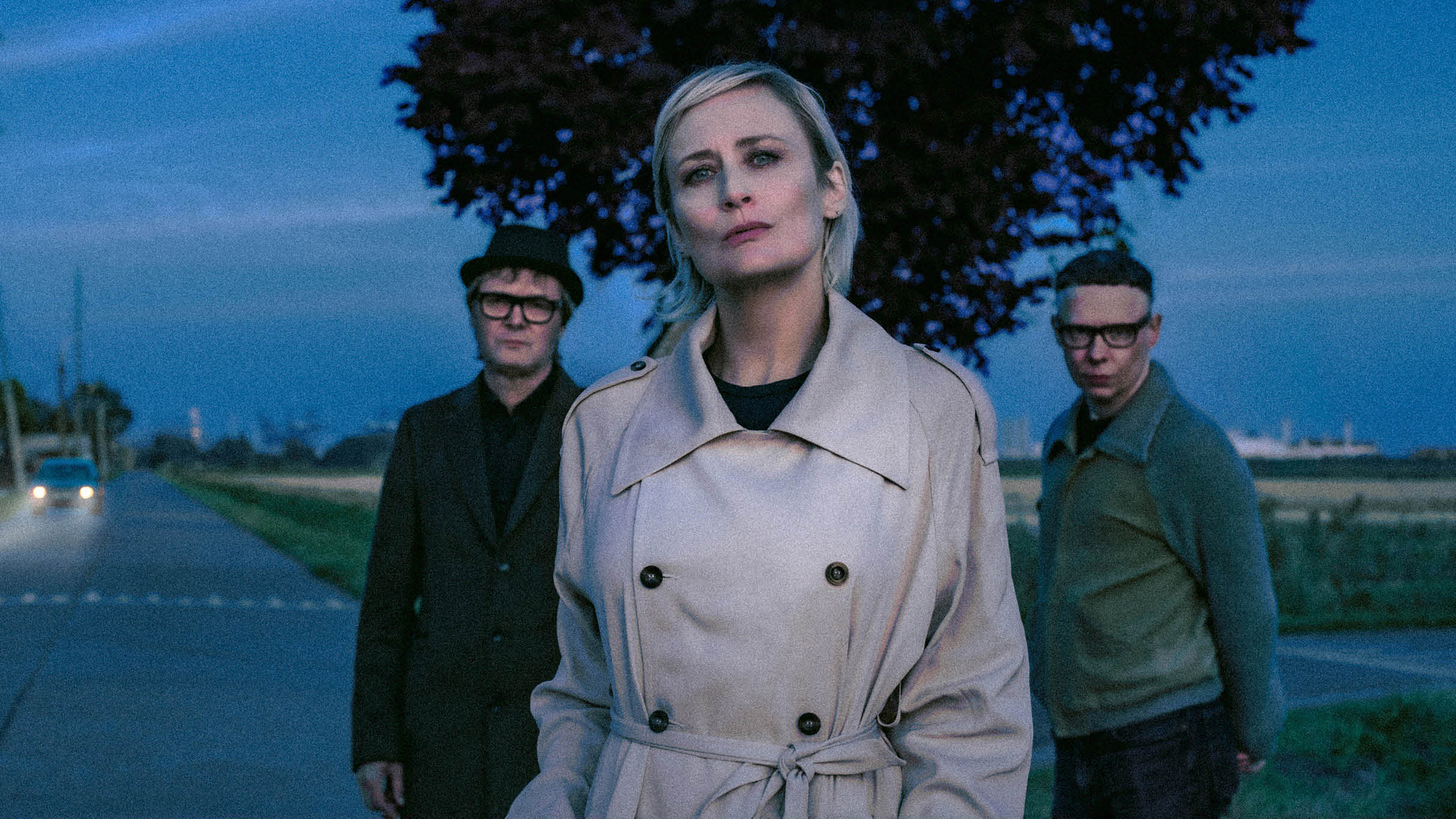 Hooverphonic's Magnificent Tree Anniversary: A Night of Belgian Alternative Excellence!