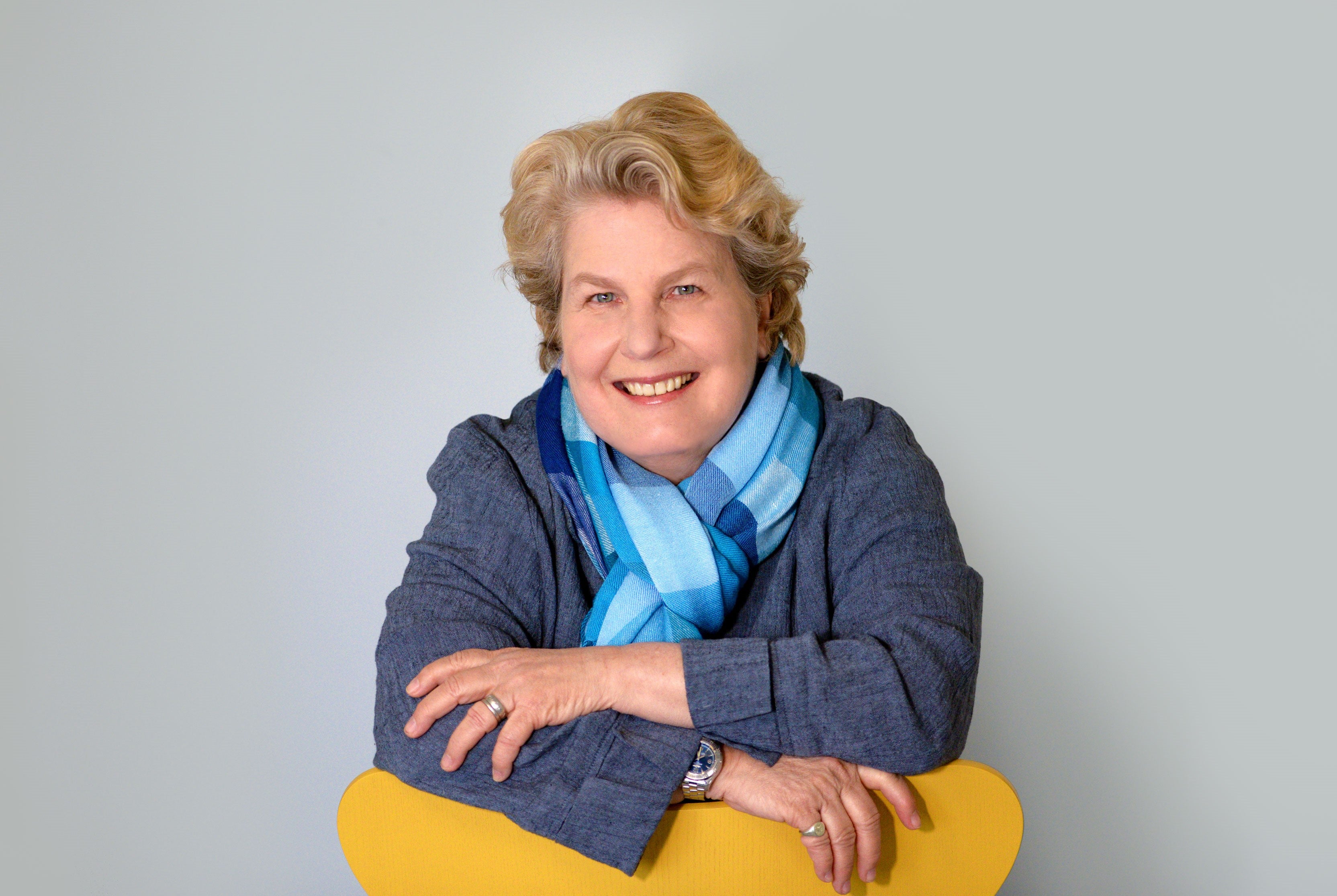 Sandi Toksvig: A Hilarious Celebration of Friendship at Sheffield City Hall!