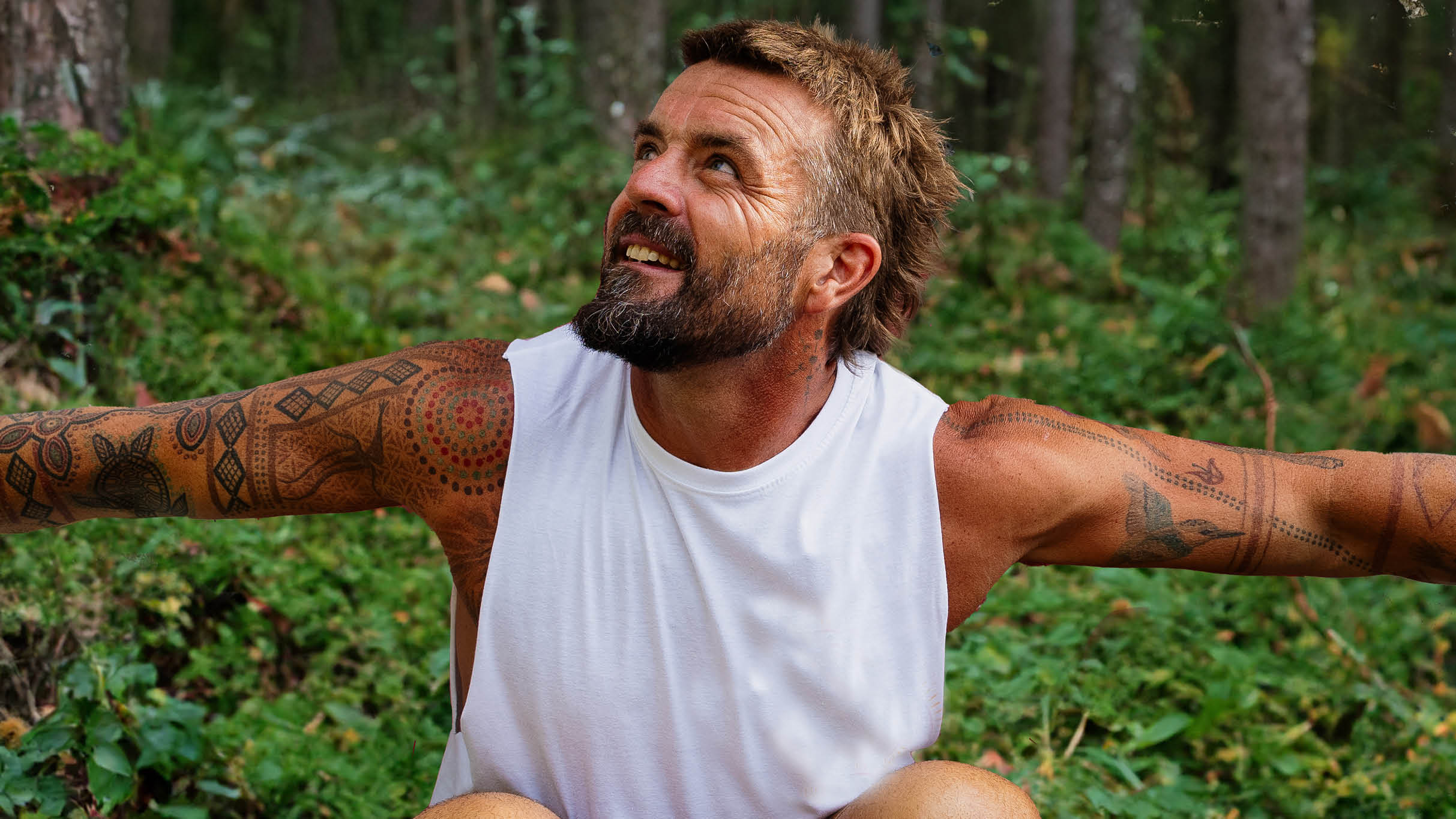 Xavier Rudd Live: A Melodic Journey Through Roots and Rhythms in Forest National!