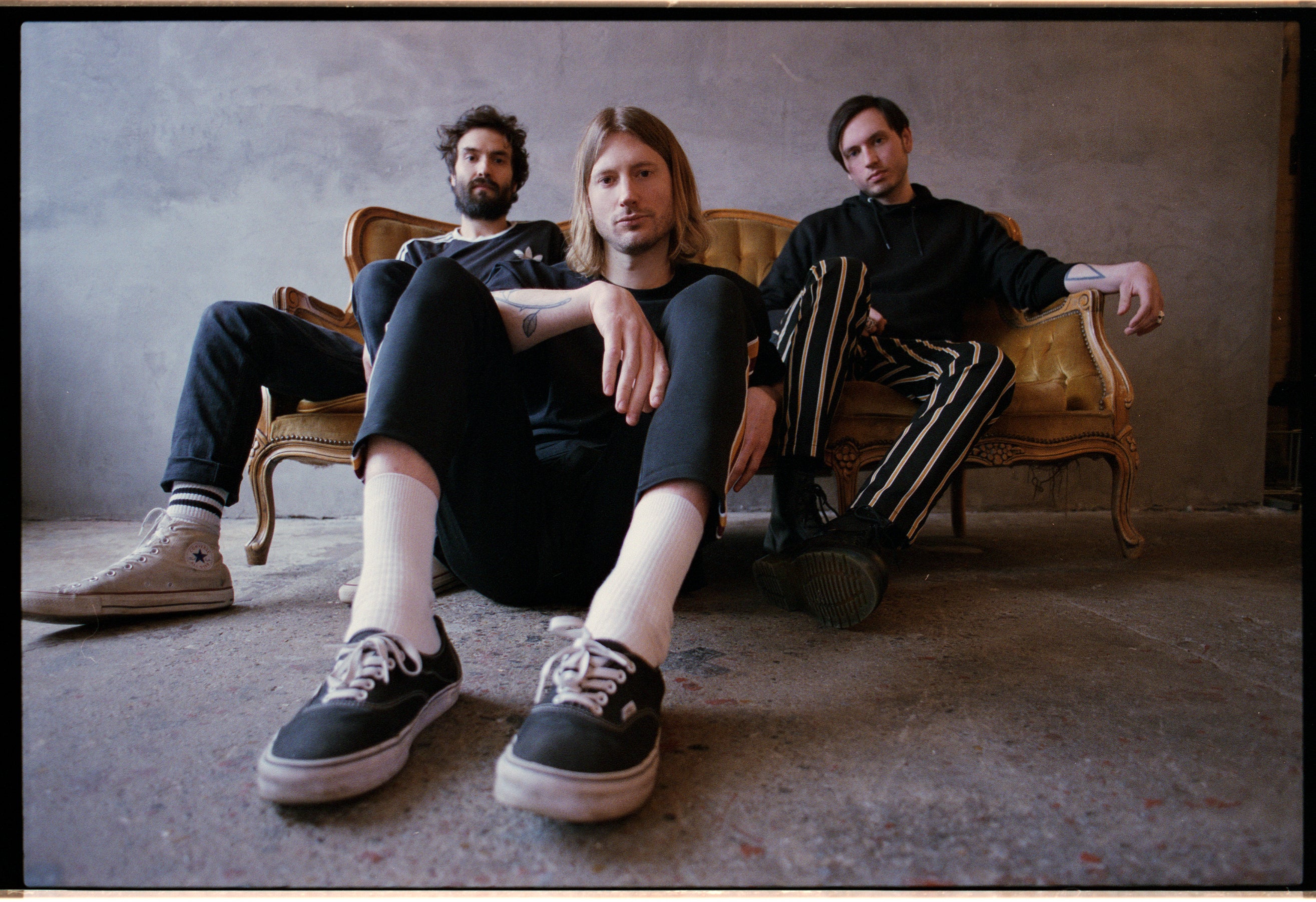Dinosaur Pile-Up: Rock the New Century Hall in Manchester!