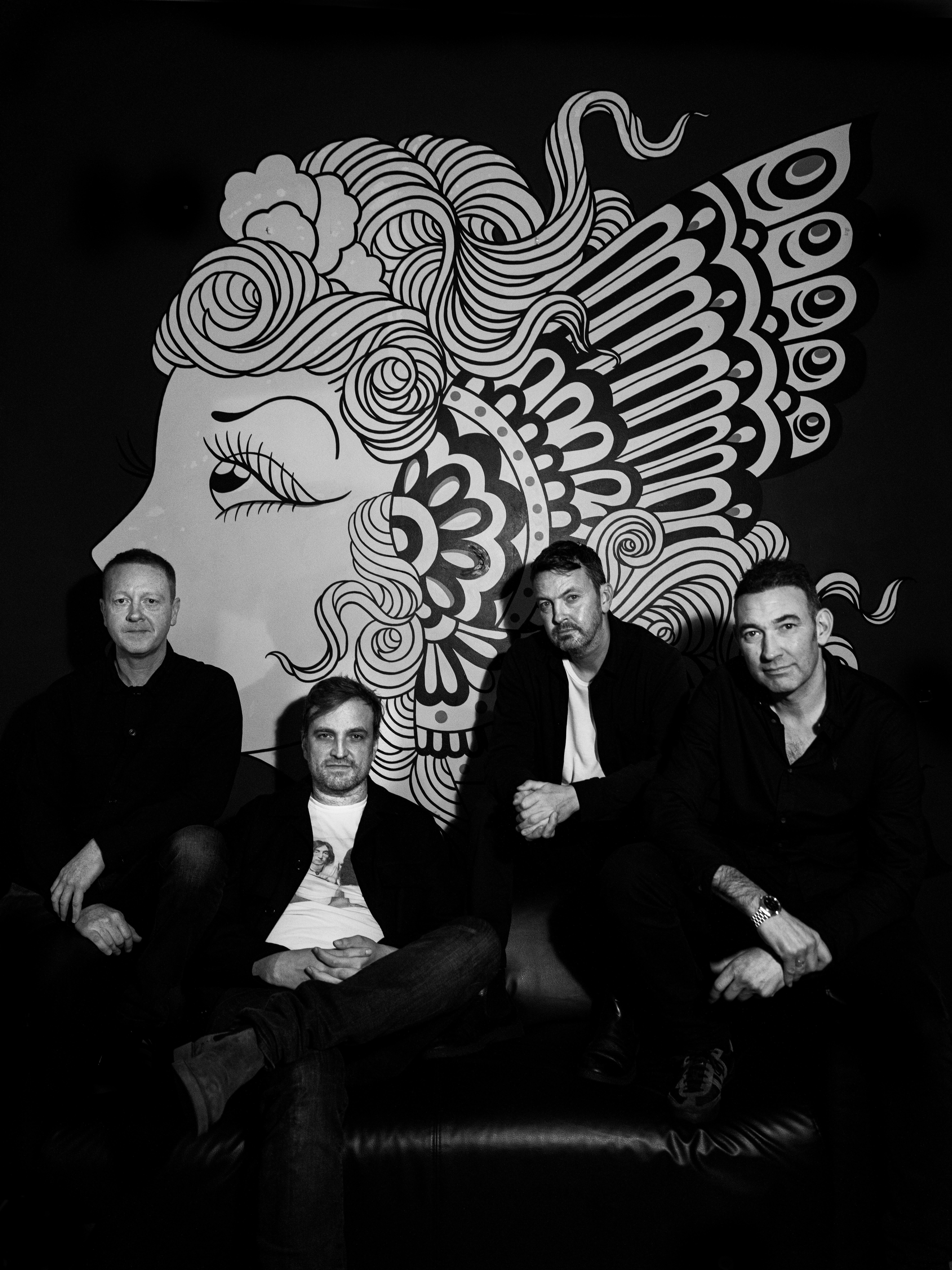 Starsailor Live: Brit Pop Icons Light Up Wolverhampton!