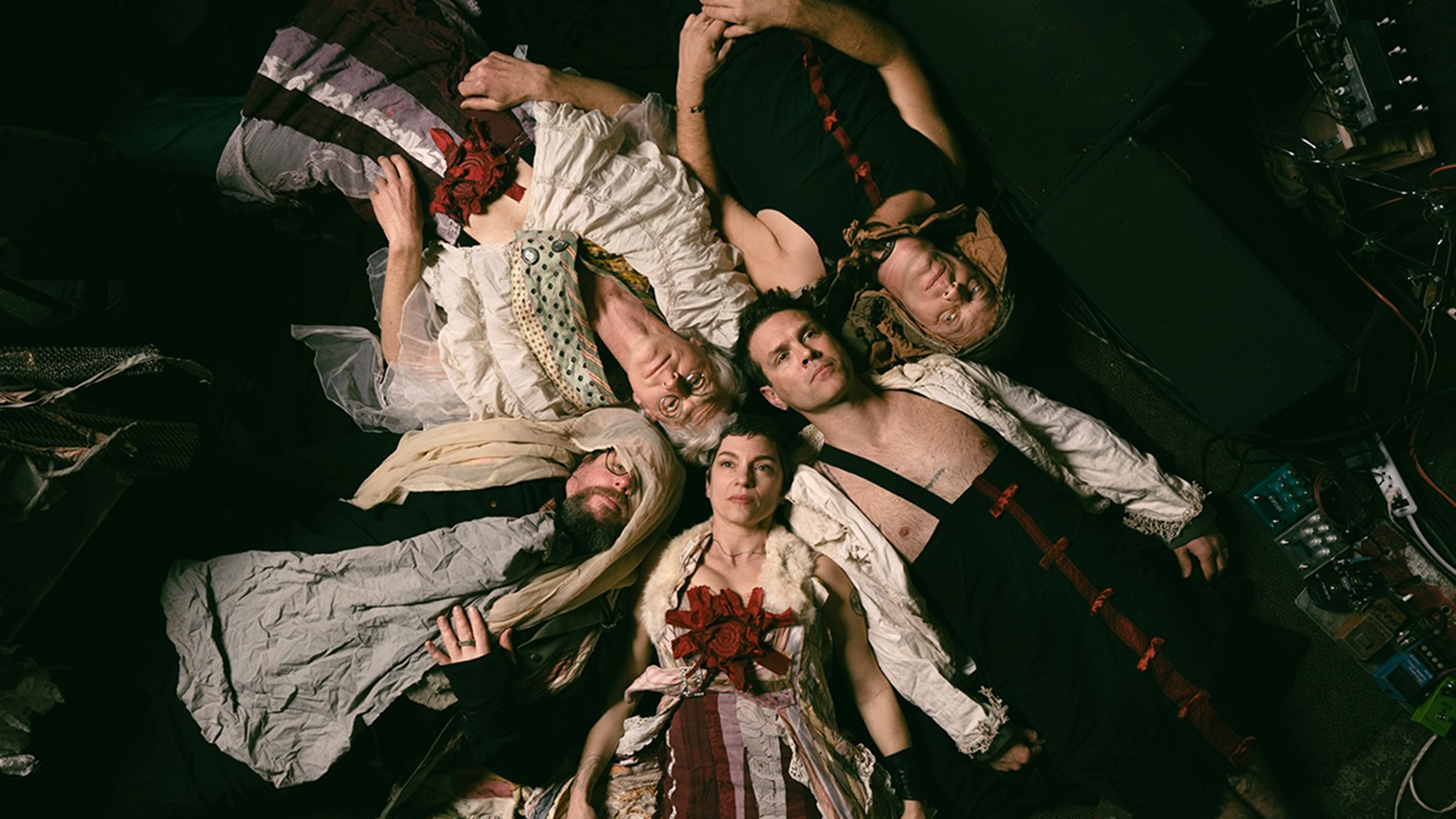Avant-Garde Titans: Sleepytime Gorilla Museum Unleashed in Hoofddorp!