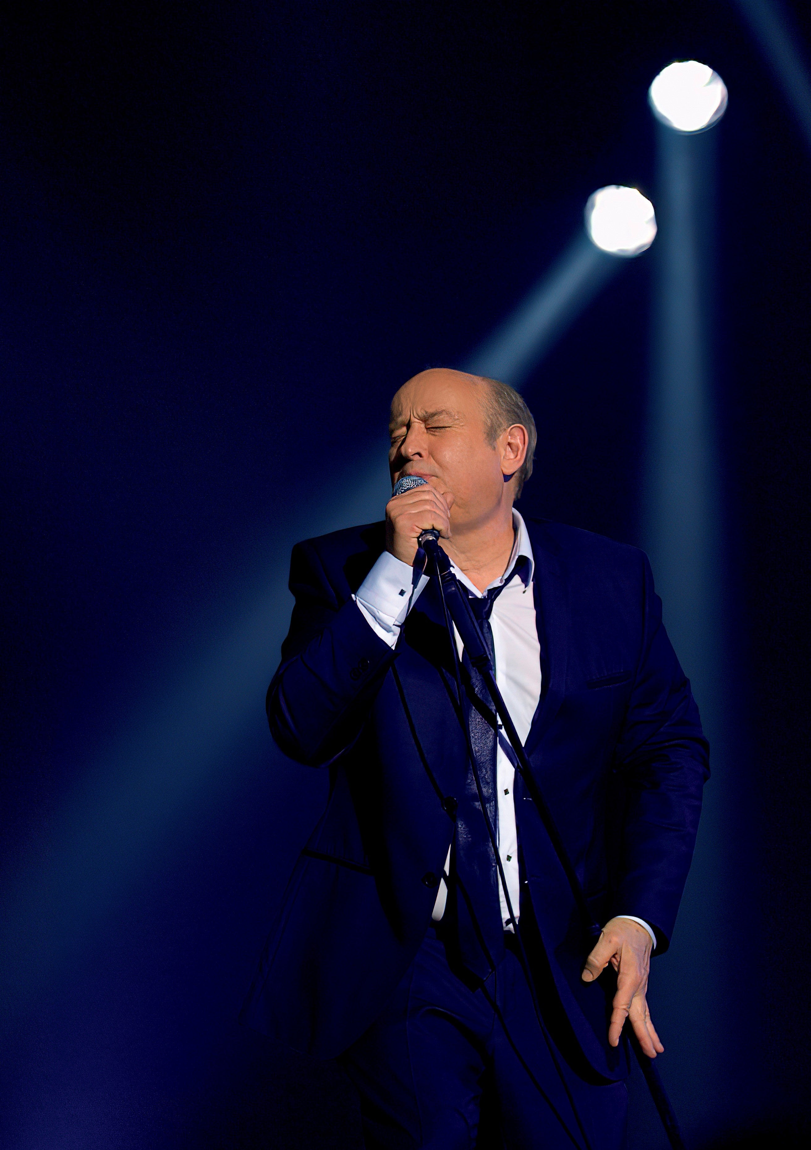 Michel Jonasz Live: An Evening of Iconic Chanson Française at Cirque Royal!