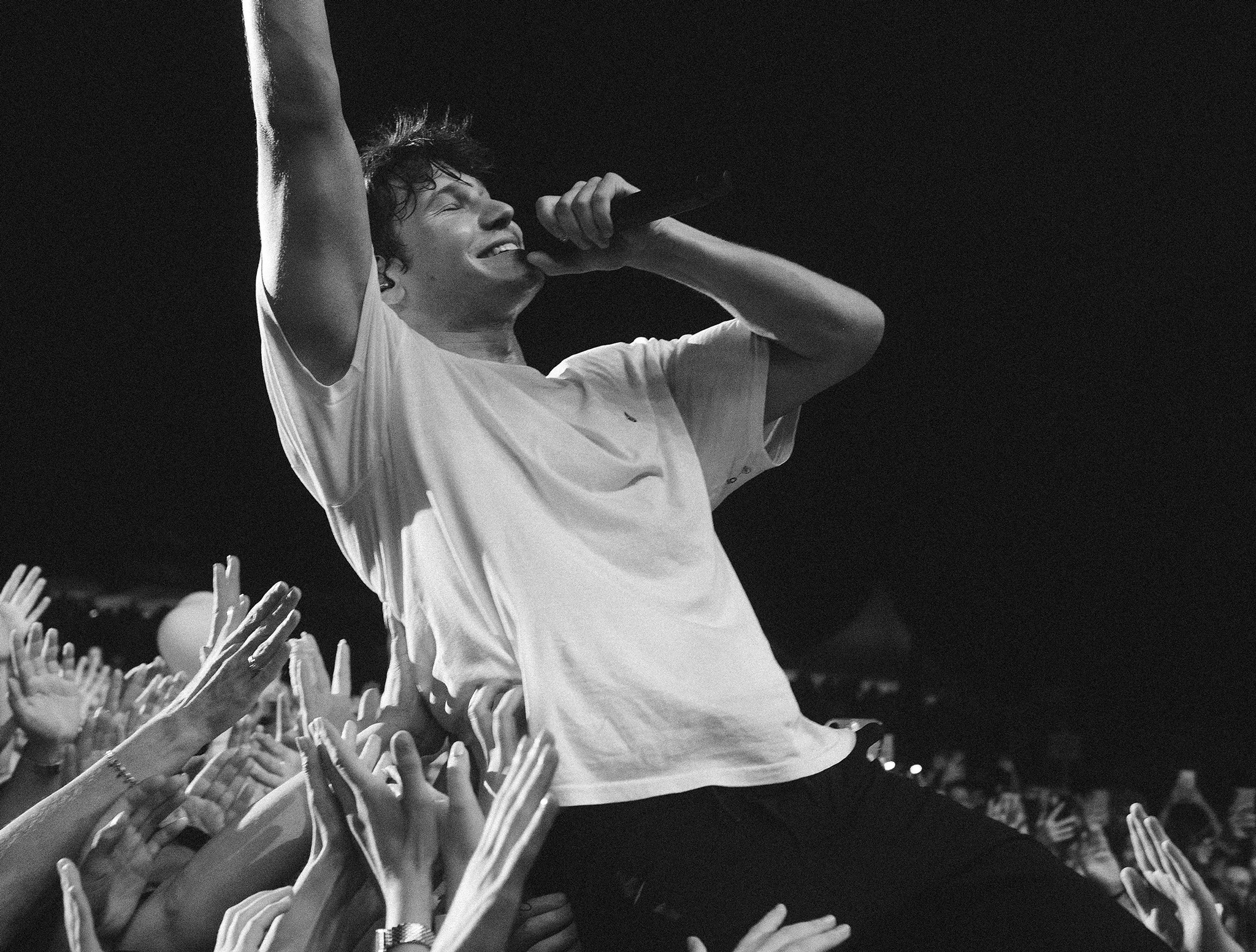 Wincent Weiss Live: A Summer Night Spectacle in Freiburg!