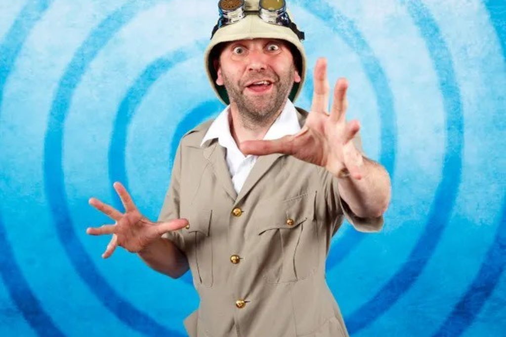 Professor Elemental & Laurie Black: Steampunk Beats Invade Nottingham!