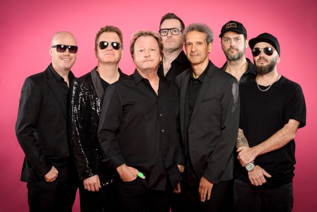 Level 42 Live: Groove Masters Ignite TivoliVredenburg, Utrecht!